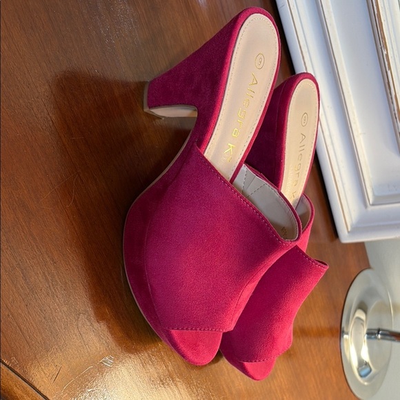 Allegra K Pink Suede Heels Size 9 - Picture 1 of 6